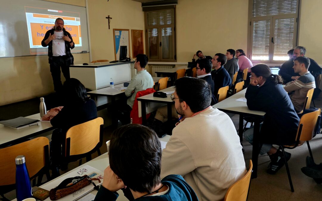 Cuando la muerte habla de vida: una mirada antropológica a la cultura chachapoya preincaica. Los alumnos de Antropología Filosófica participan en una sesión especial con Agustín Rodríguez Teso, párroco de la Cañada Real