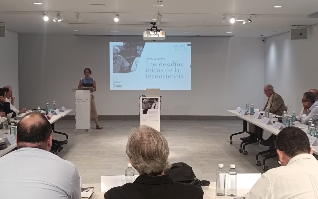 Rosario Neuman participa en el curso de verano «Los desafíos éticos de la tecnociencia»
