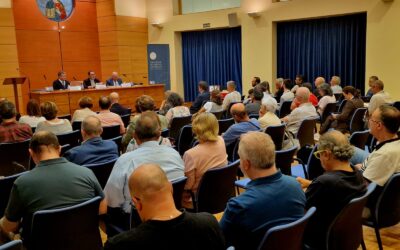 «El diácono es mucho más que un conjunto de funciones litúrgicas». La UESD acoge una jornada académica sobre el diaconado permanente y su relación con el matrimonio, la familia y el servicio a la Iglesia